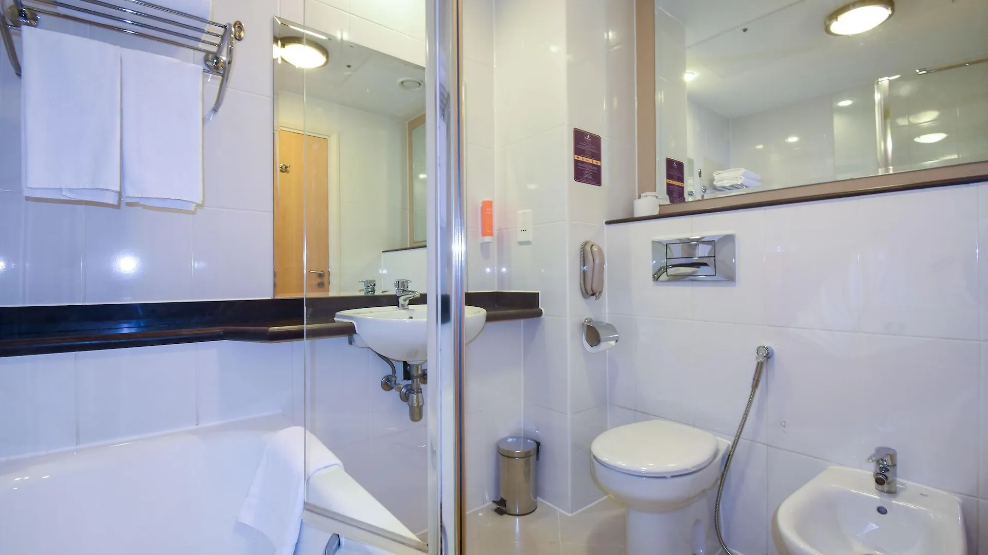 Premier Inn Abu Dhabi Airport Business Park 3*,  United Arab Emirates