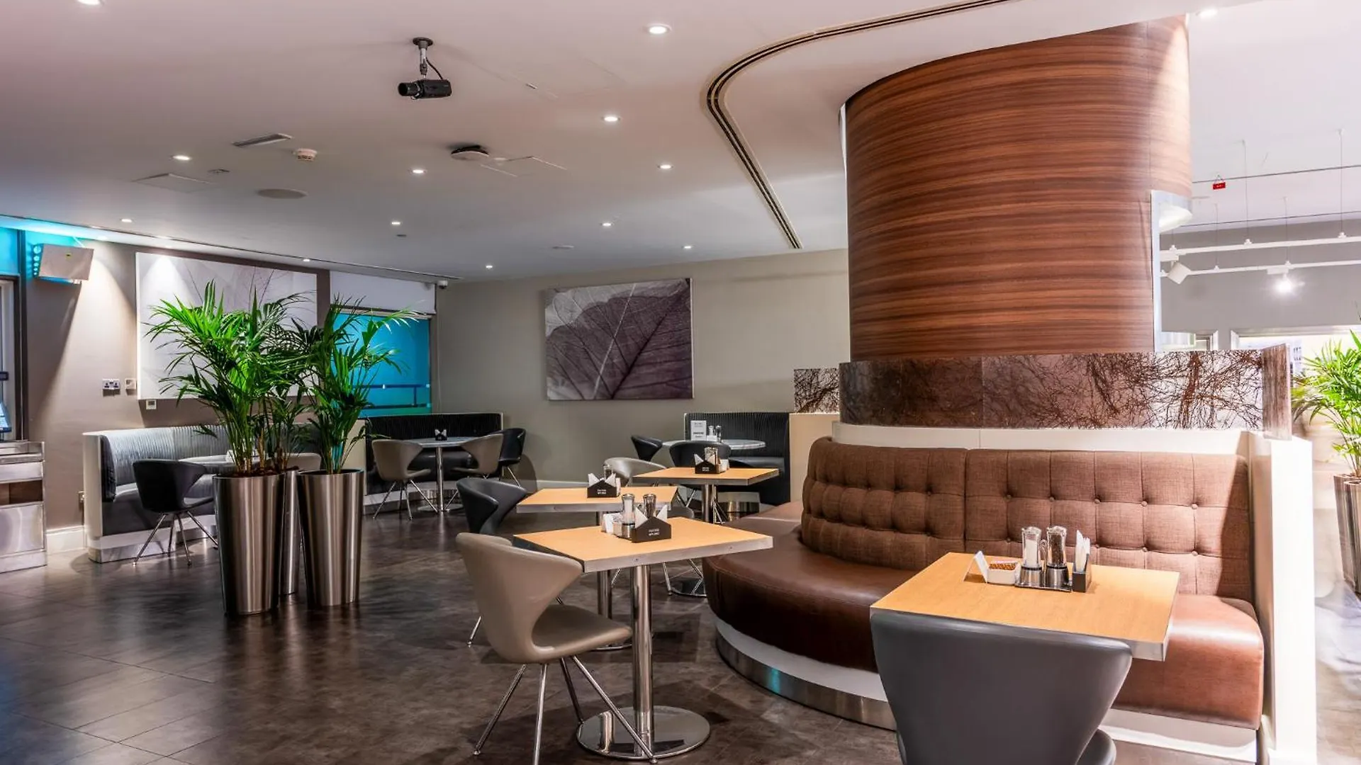 Premier Inn Abu Dhabi Airport Business Park United Arab Emirates